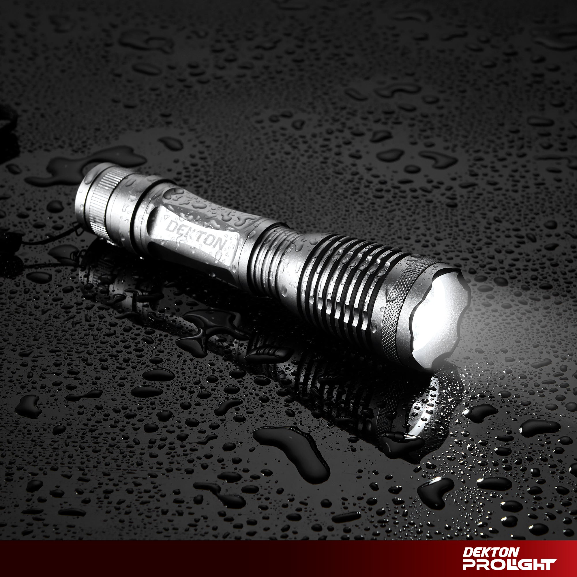 Dekton Pro Light Endurance XT 400 COB LED Torch 400 Lumen 350M Range & Batteries Dekton Pro Light Endurance XT 400 COB LED Torch 400 Lumen 350M Range & Batteries
